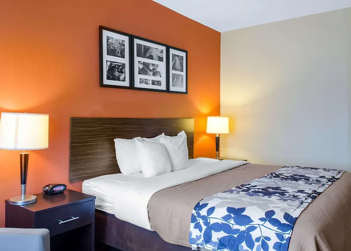 Sleep Inn & Suites East Chase