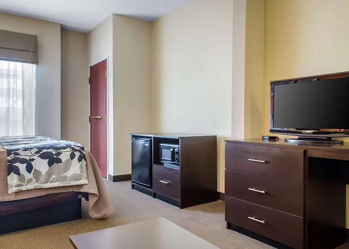 Sleep Inn & Suites East Chase