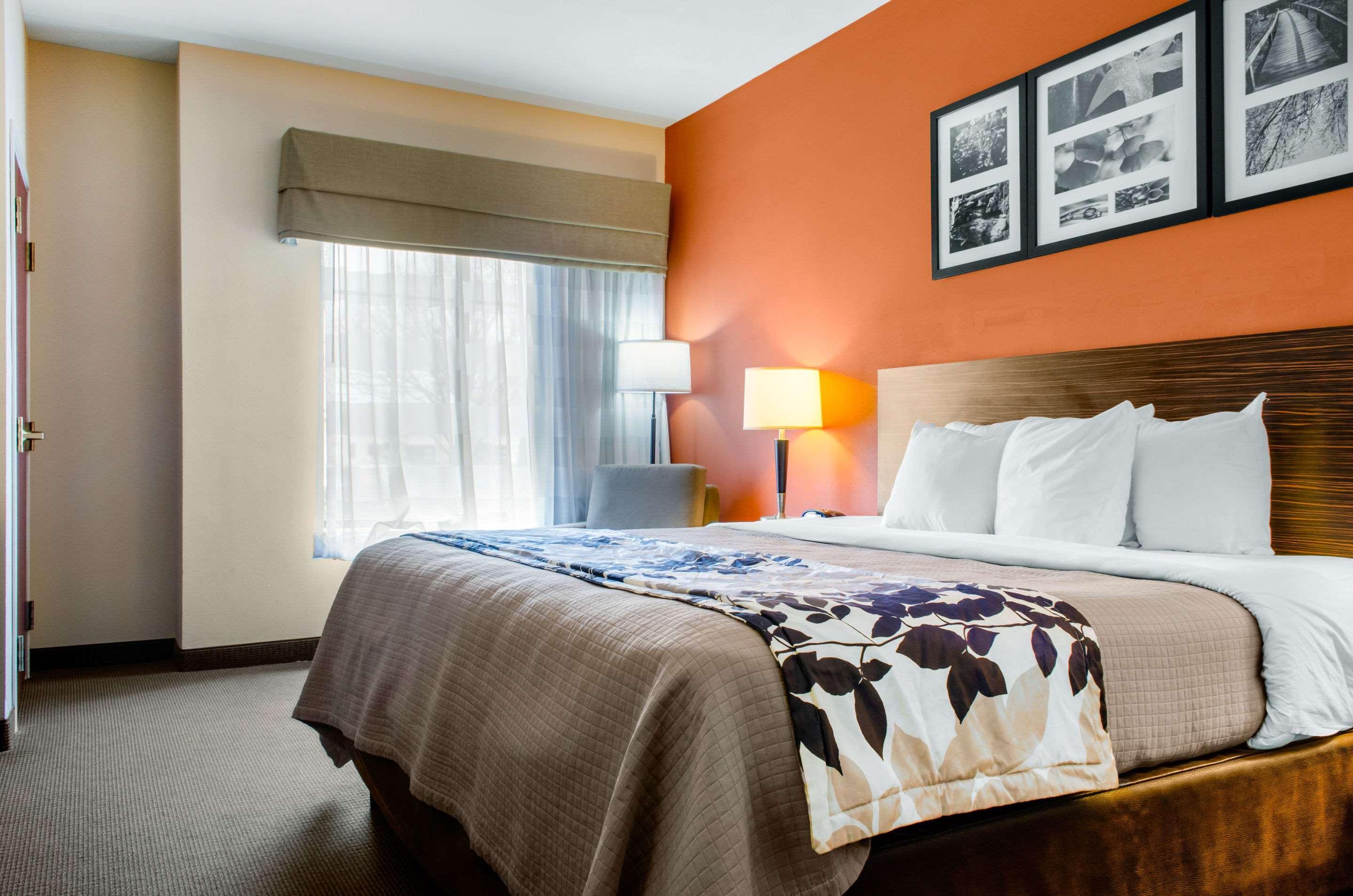 Motel Sleep & East Chase 3*
