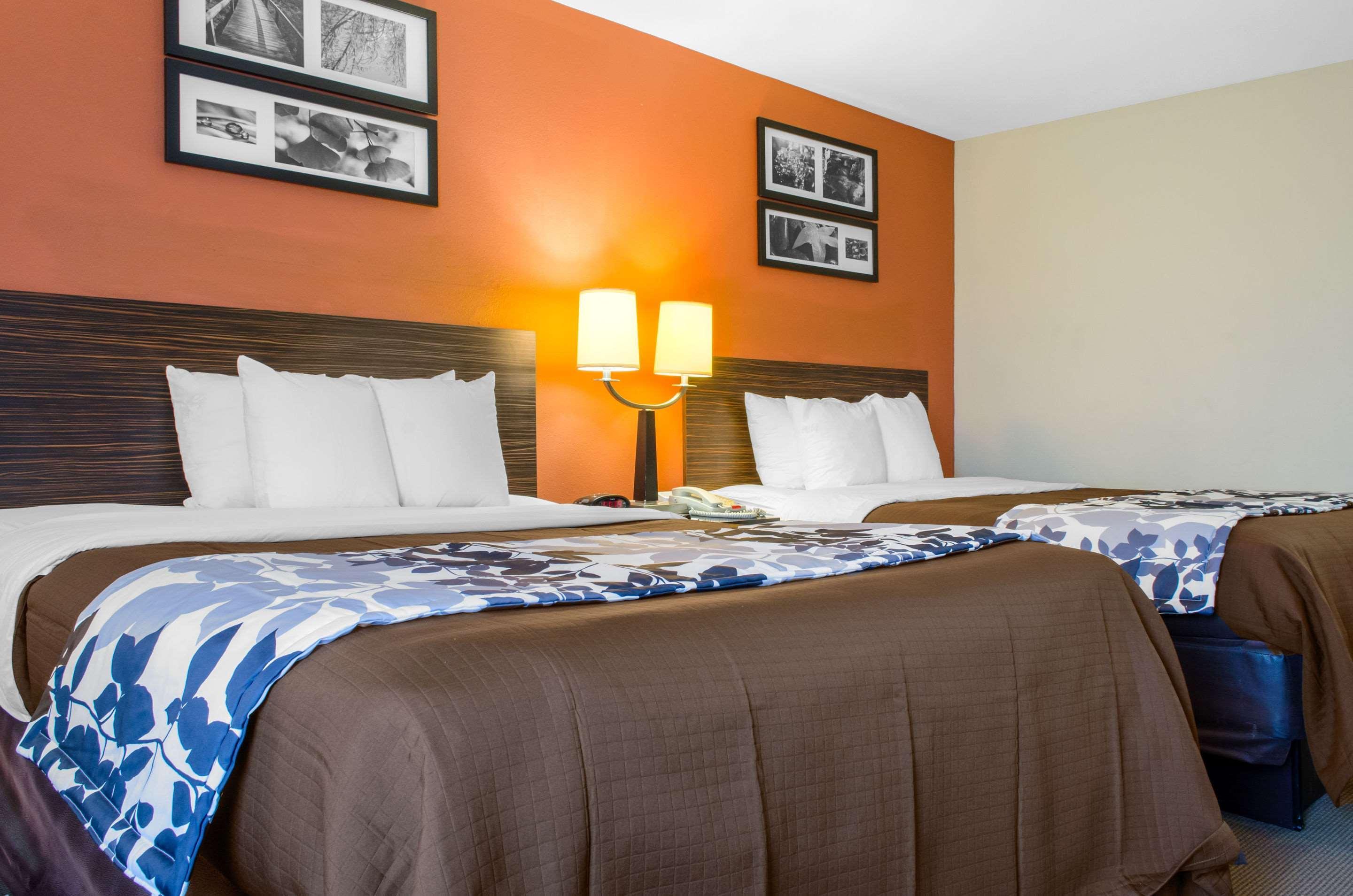 Motel Sleep & East Chase 3*
