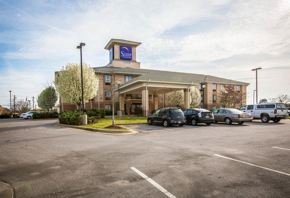 Sleep & East Chase 3* Montgomery