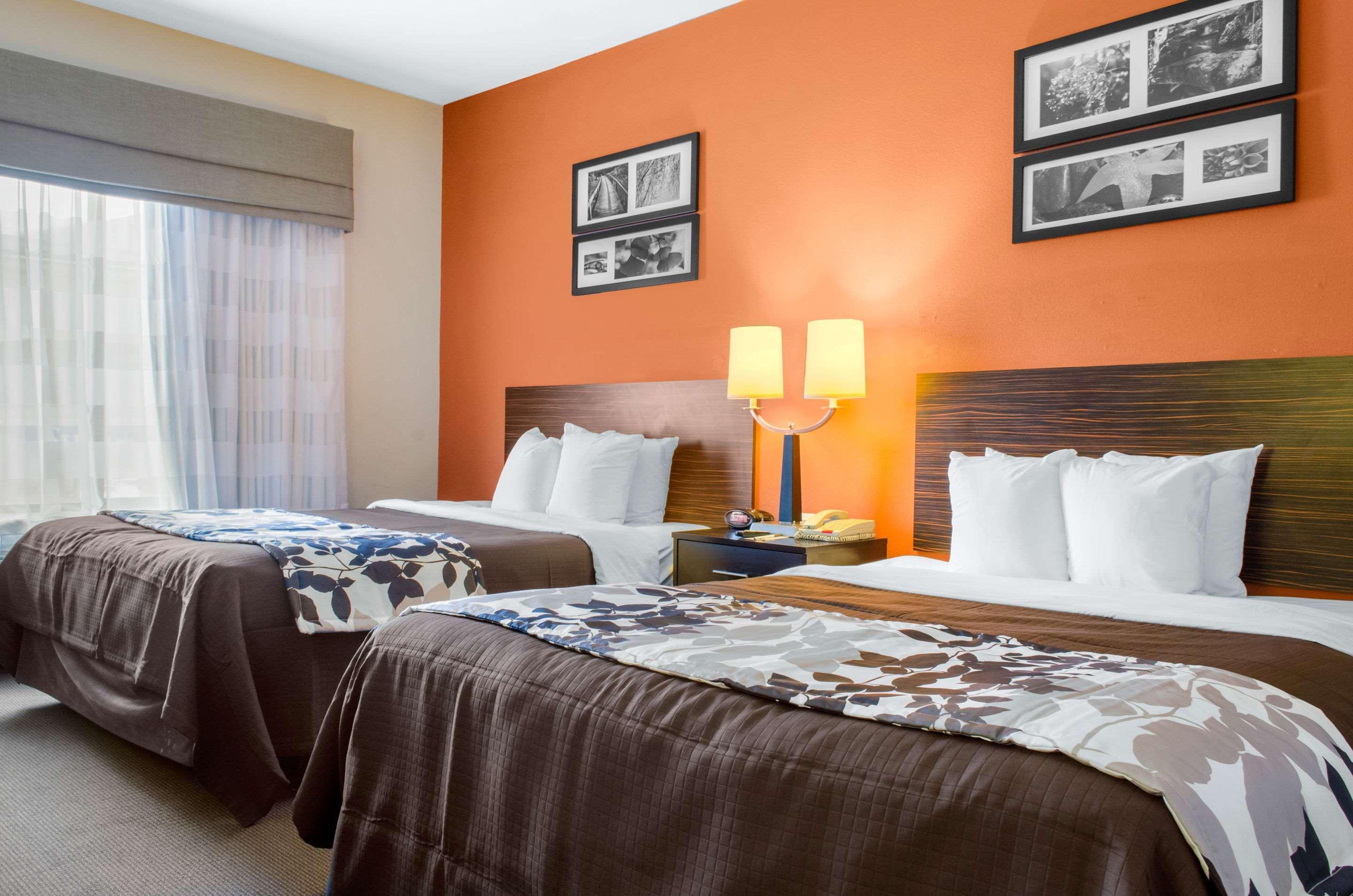 Sleep & East Chase 3* Montgomery