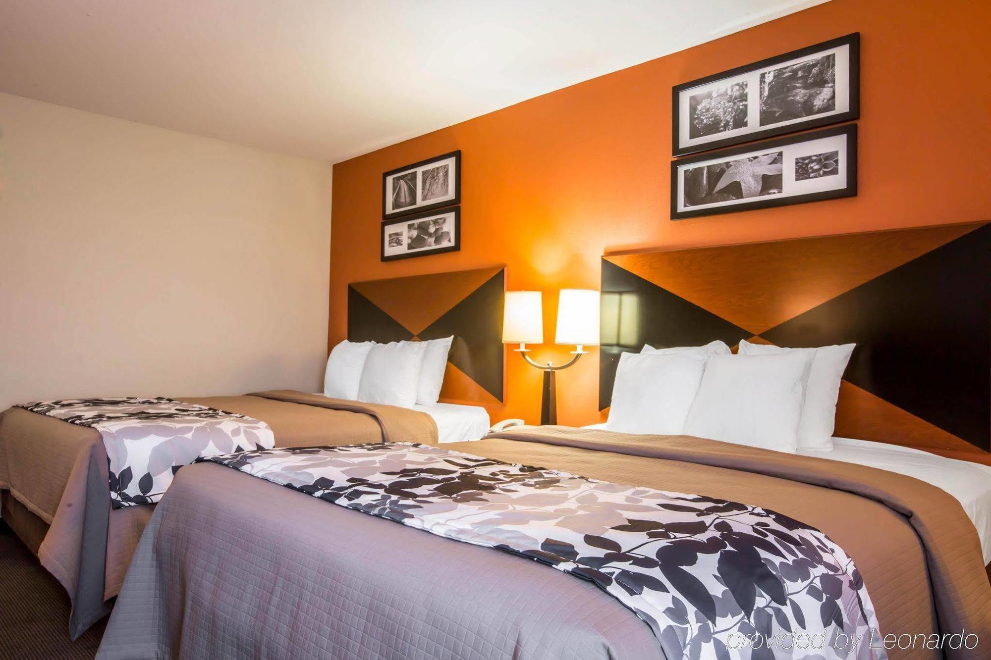Motel Sleep & East Chase 3*